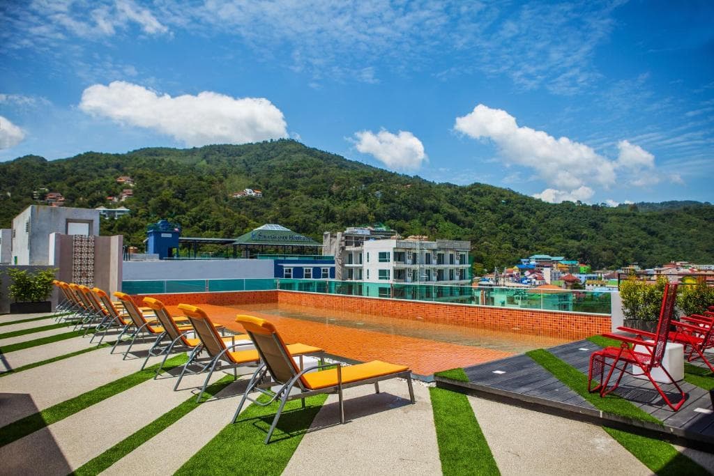 Hotel The Crib Patong - 29