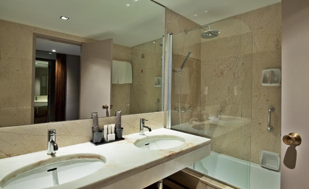 Altis Grand Hotel - 32