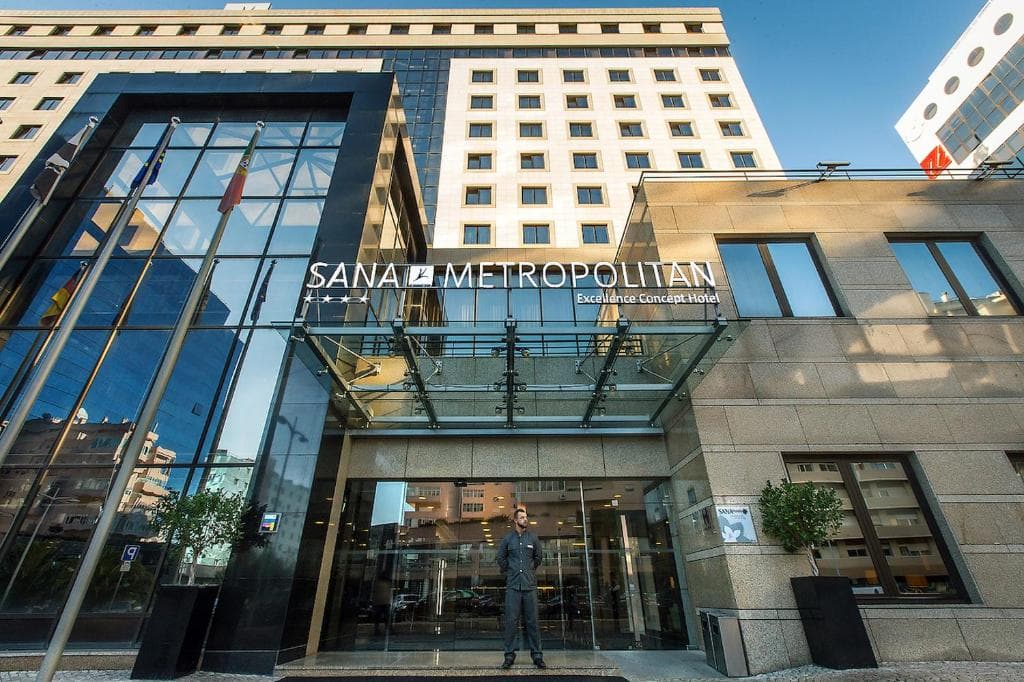 SANA Metropolitan Hotel - 42