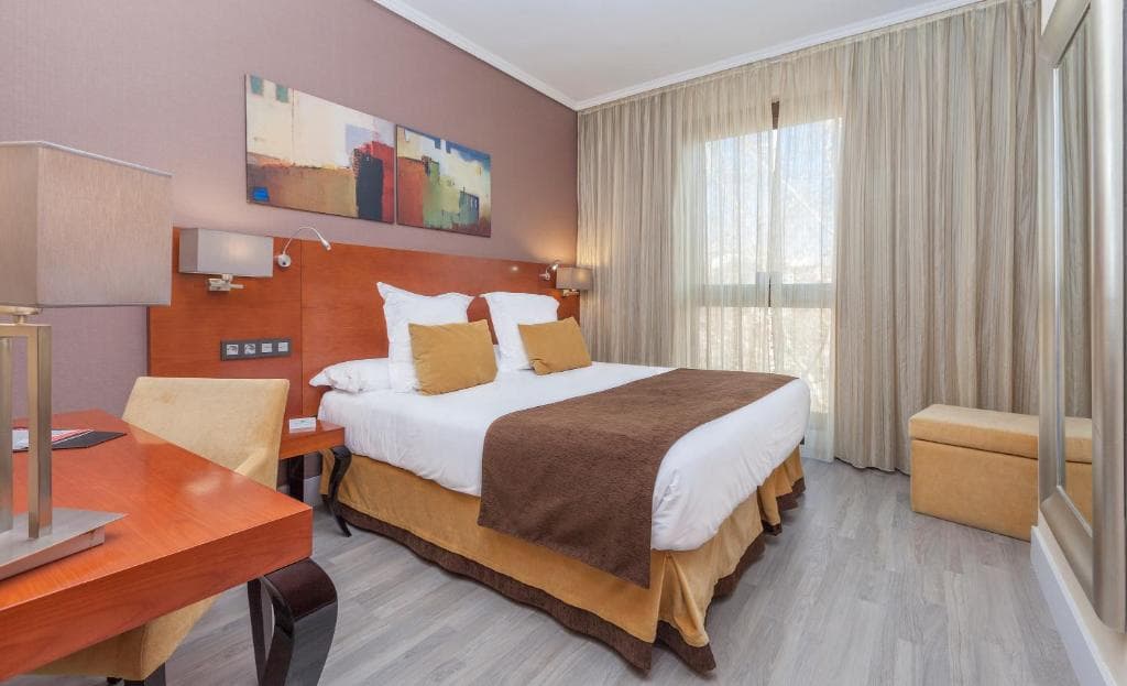 Hotel Puerta de Toledo - 26