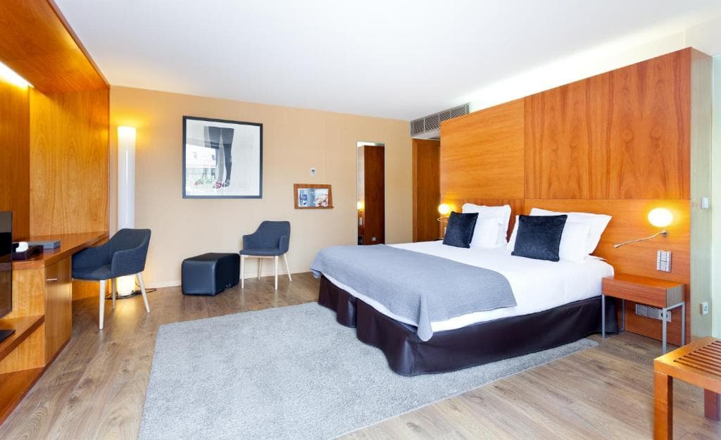 Hotel Condes de Barcelona - 29