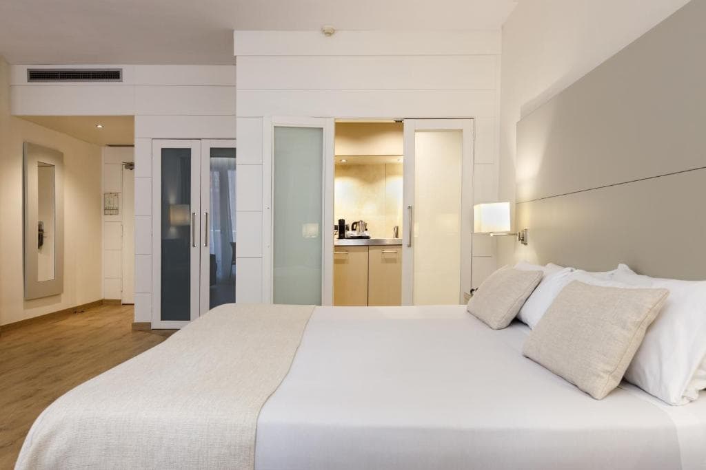 Aparthotel Mariano Cubi - 5