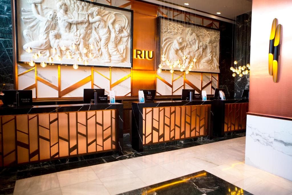 Riu Plaza Espana - 23