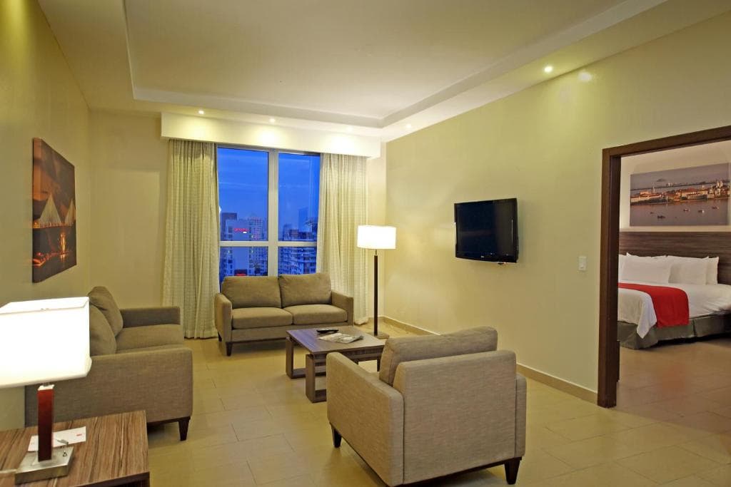 Victoria Hotel & Suites Panama - 4