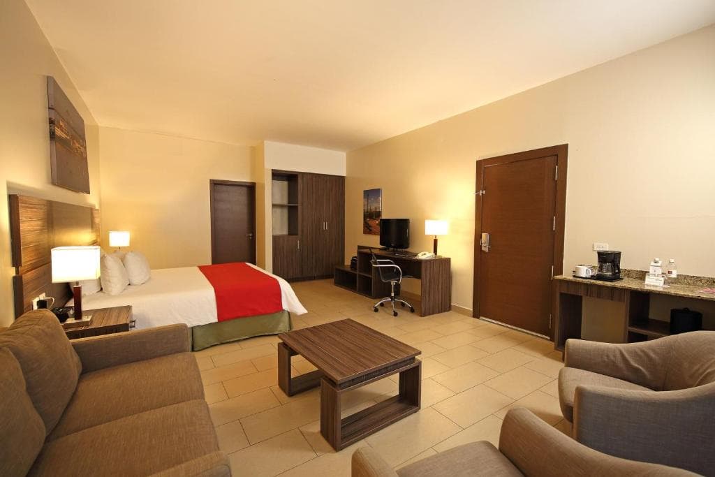 Victoria Hotel & Suites Panama - 14