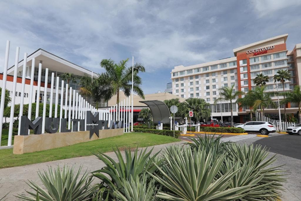 Courtyard by Marriott Panama Multiplaza Mall - 3