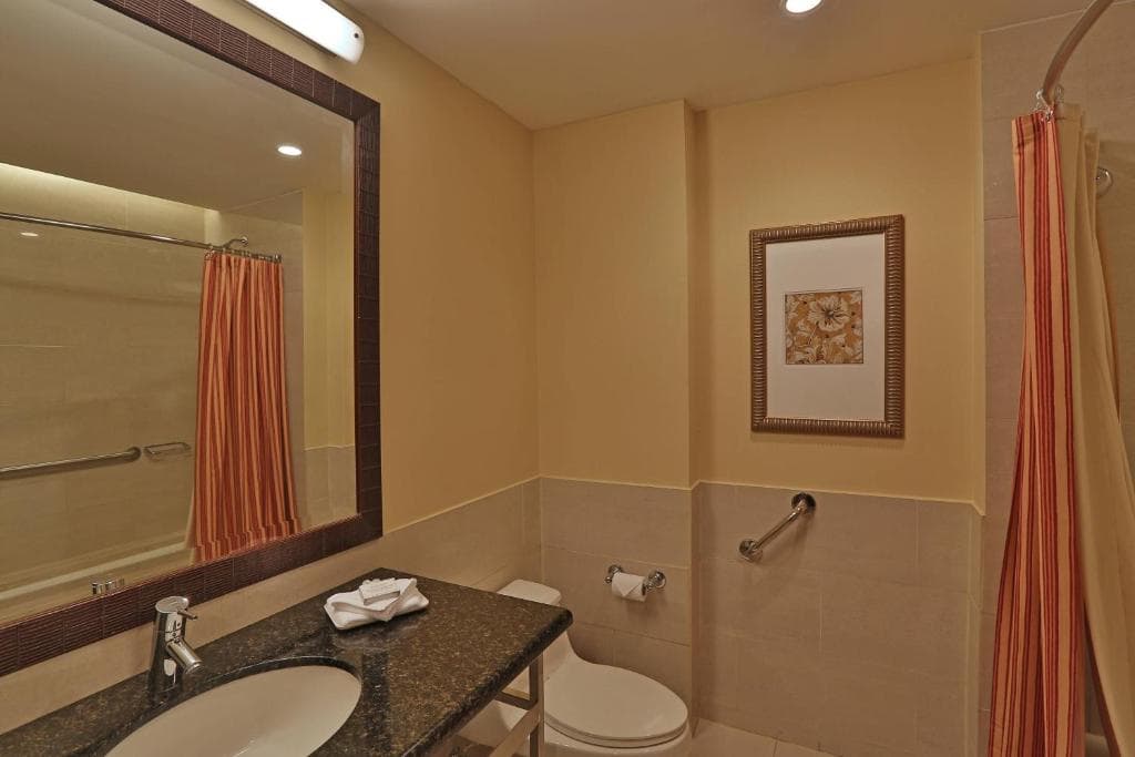 Courtyard by Marriott Panama Multiplaza Mall - 11
