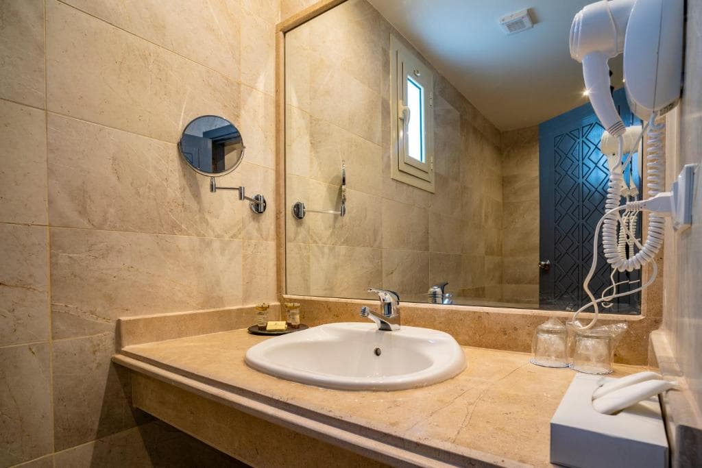 Club Reef Resort & Spa - 8