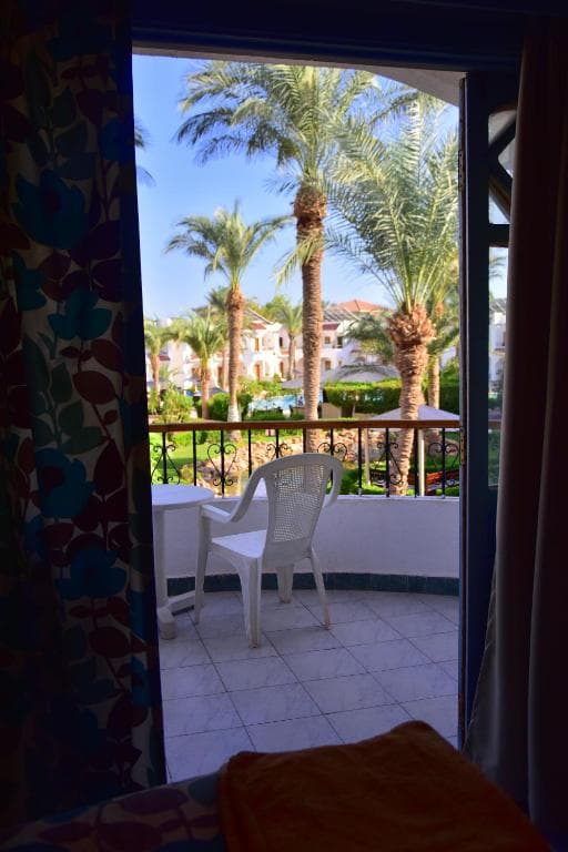 Dive Inn Resort - 2