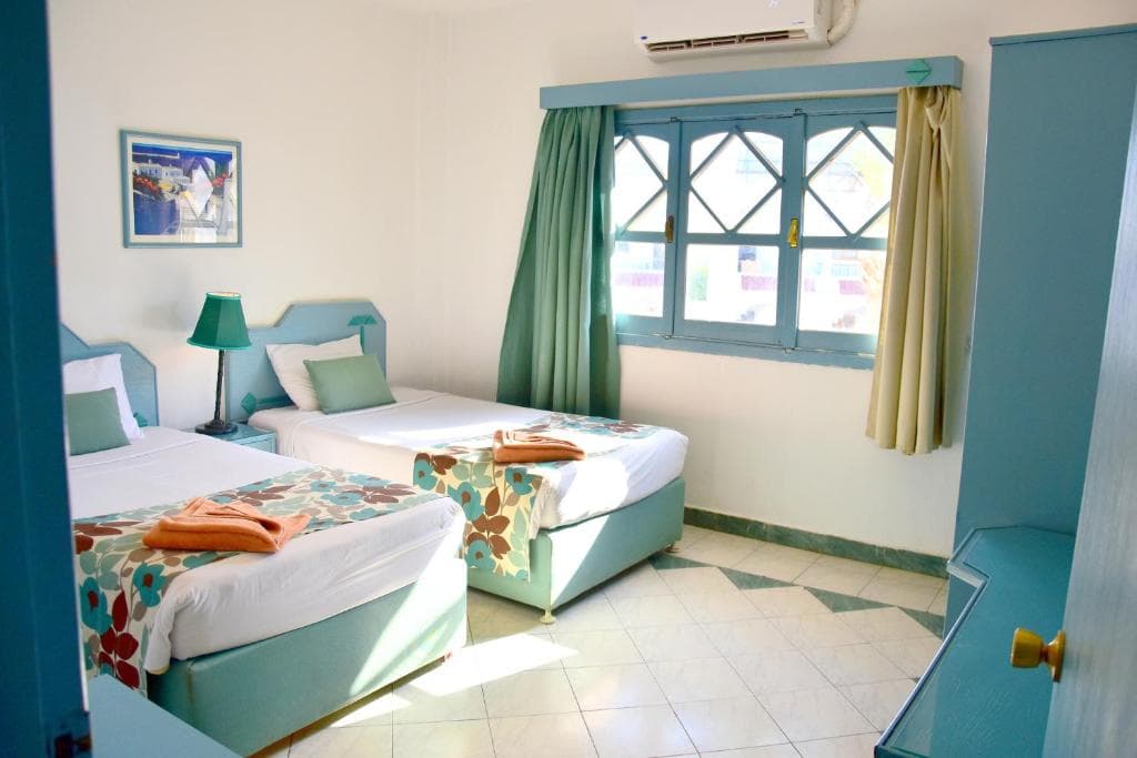 Dive Inn Resort - 3