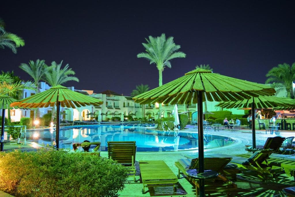 Dive Inn Resort - 8