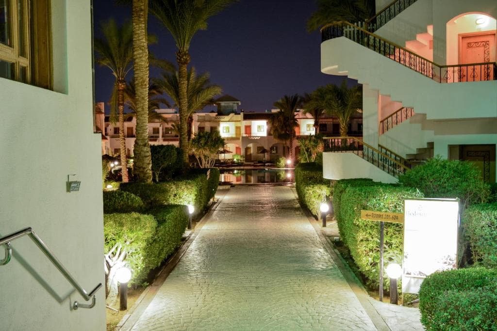 Dive Inn Resort - 11