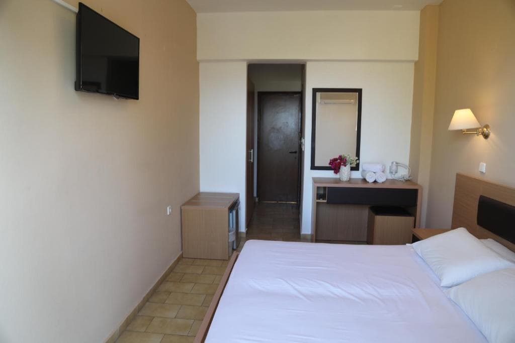Rhodian Sun Hotel - 4