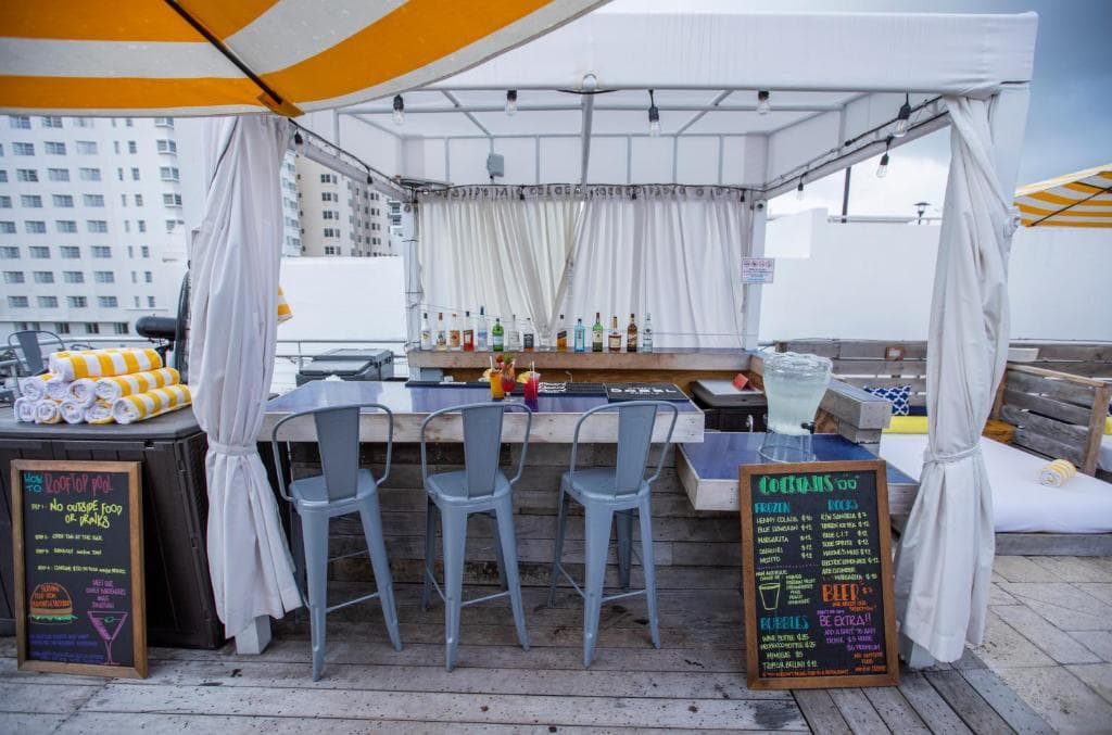 Catalina Hotel & Beach Club - 29