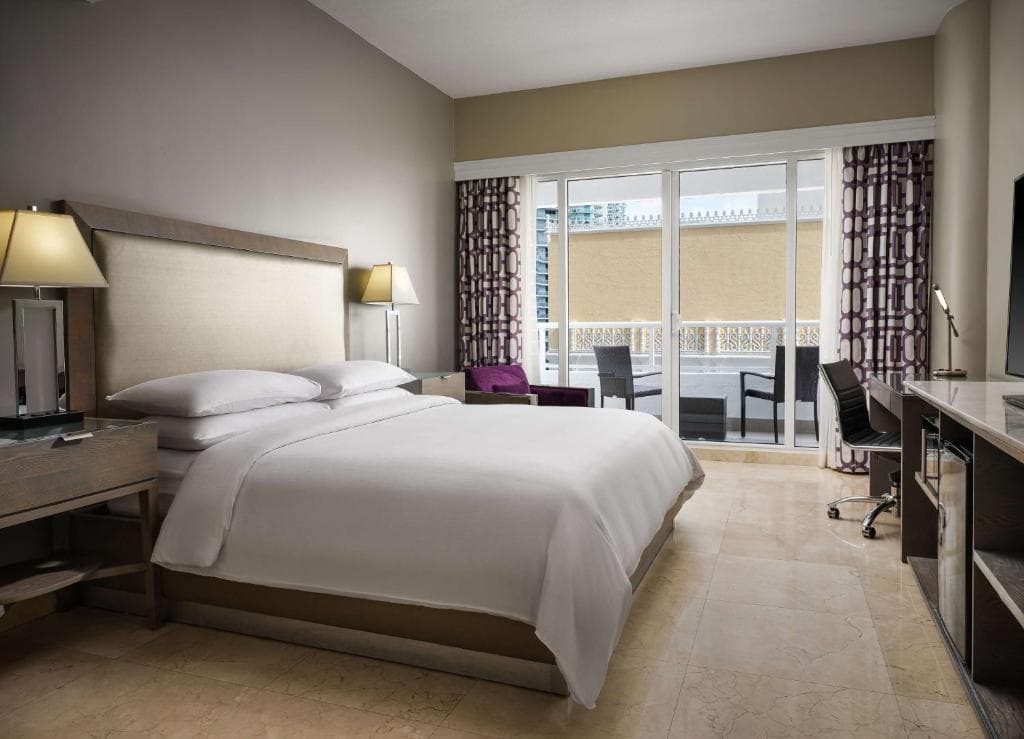 DoubleTree by Hilton Grand Hotel Biscayne Bay - 27