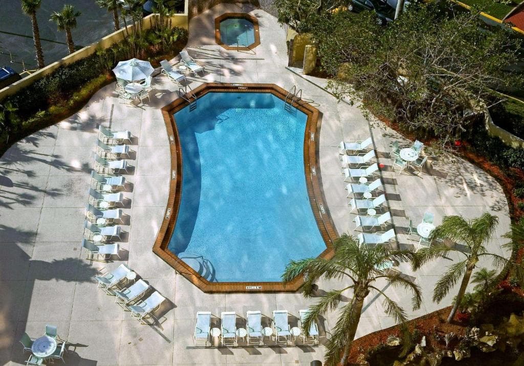 DoubleTree by Hilton Hotel Miami Airport & Convention Center - 7