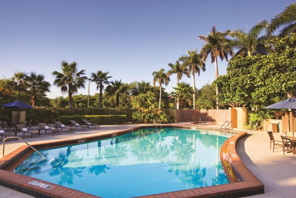 DoubleTree by Hilton Hotel Miami Airport & Convention Center - 10