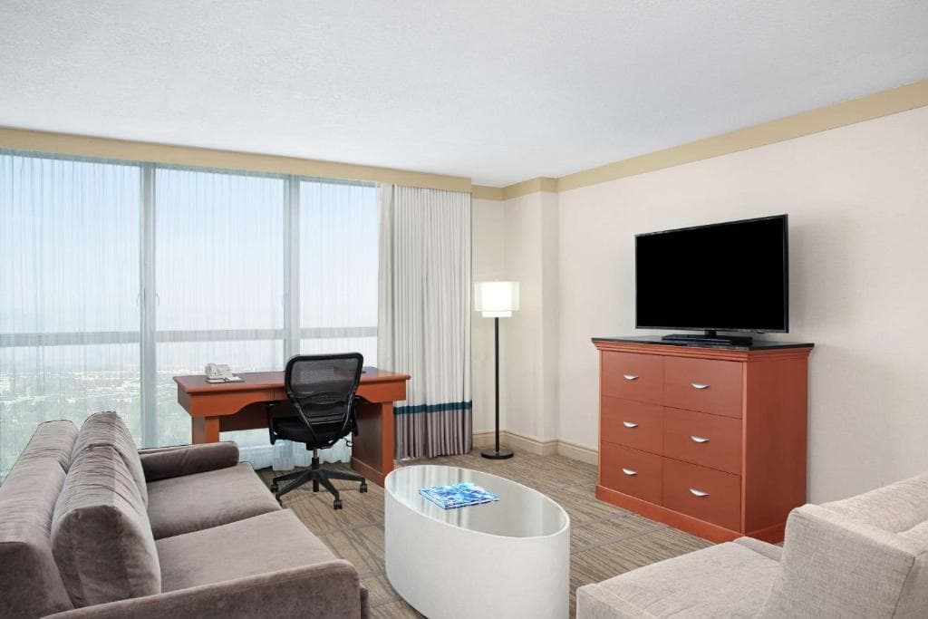 DoubleTree by Hilton Hotel Miami Airport & Convention Center - 29