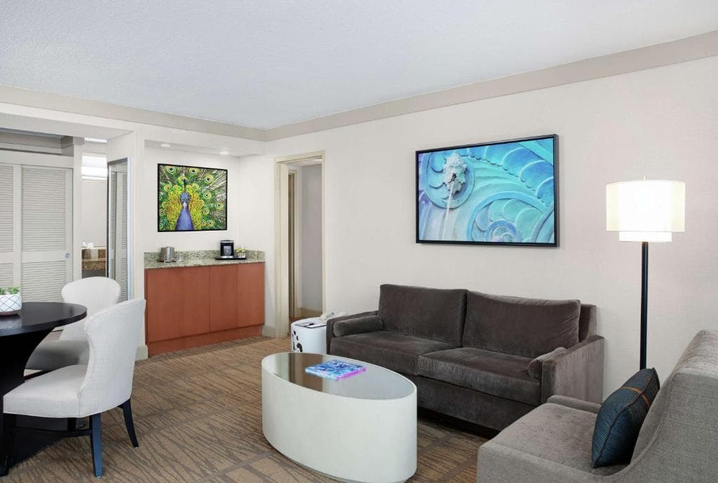 DoubleTree by Hilton Hotel Miami Airport & Convention Center - 32