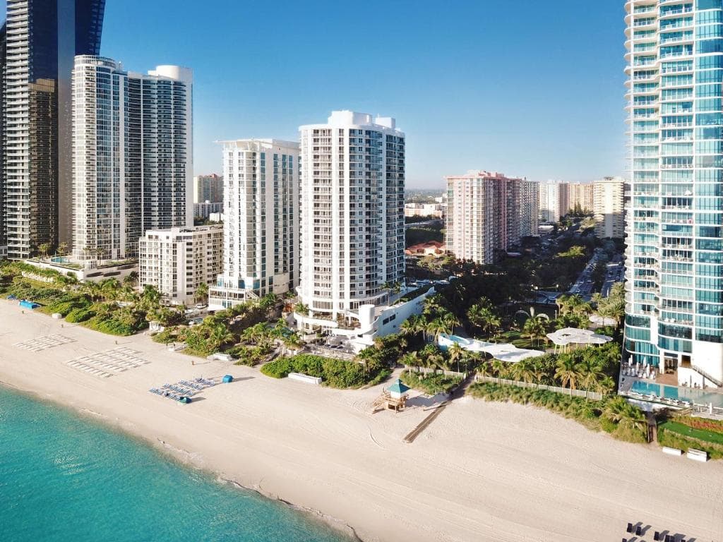 DoubleTree by Hilton Ocean Point Resort - North Miami Beach - 2