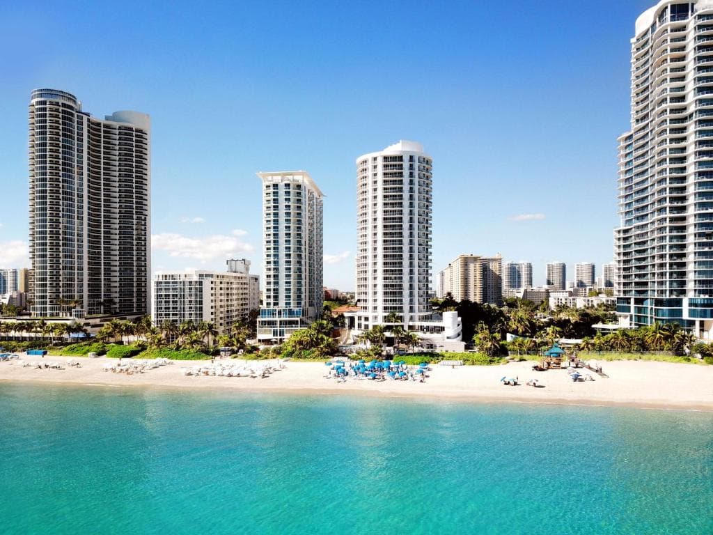 DoubleTree by Hilton Ocean Point Resort - North Miami Beach - 13