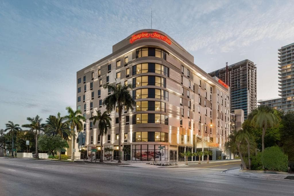 Hampton Inn & Suites Miami Wynwood Design District - 2