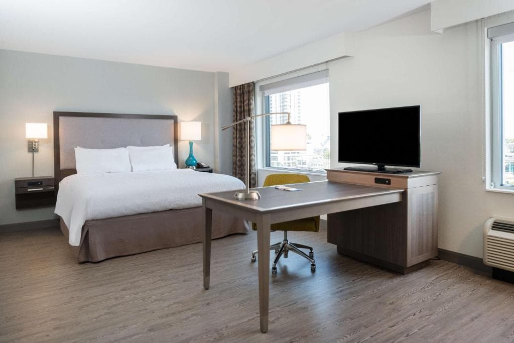 Hampton Inn & Suites Miami Wynwood Design District - 23
