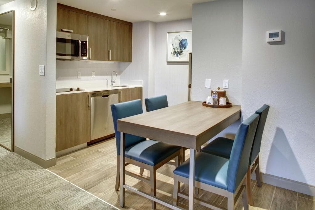 Hampton Inn & Suites Miami Airport South/Blue Lagoon - 32