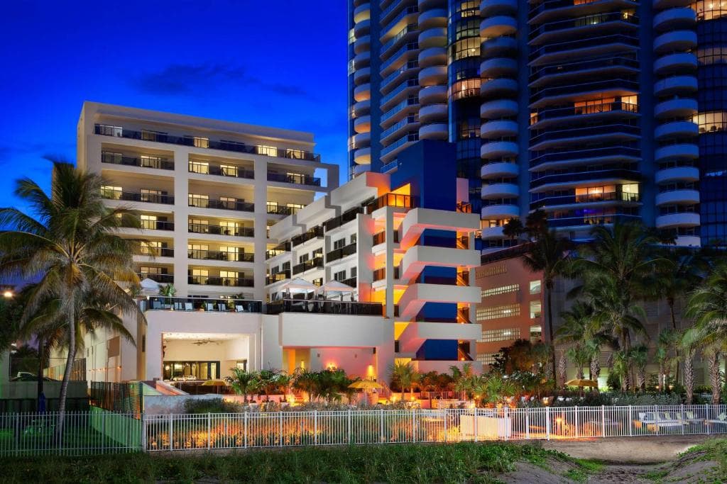 Hilton Cabana Miami Beach - 6