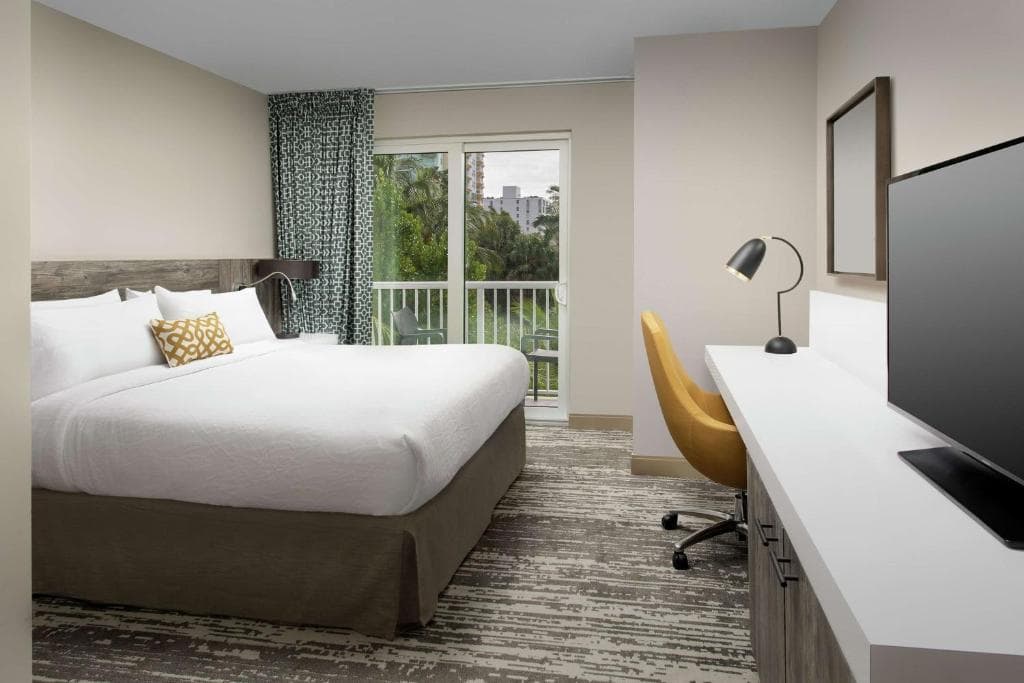 Hilton Garden Inn Miami Brickell South - 23