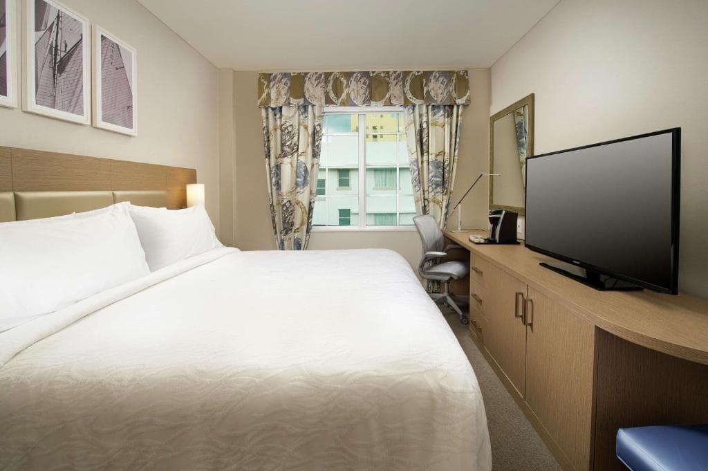 Hilton Garden Inn Miami South Beach - 13