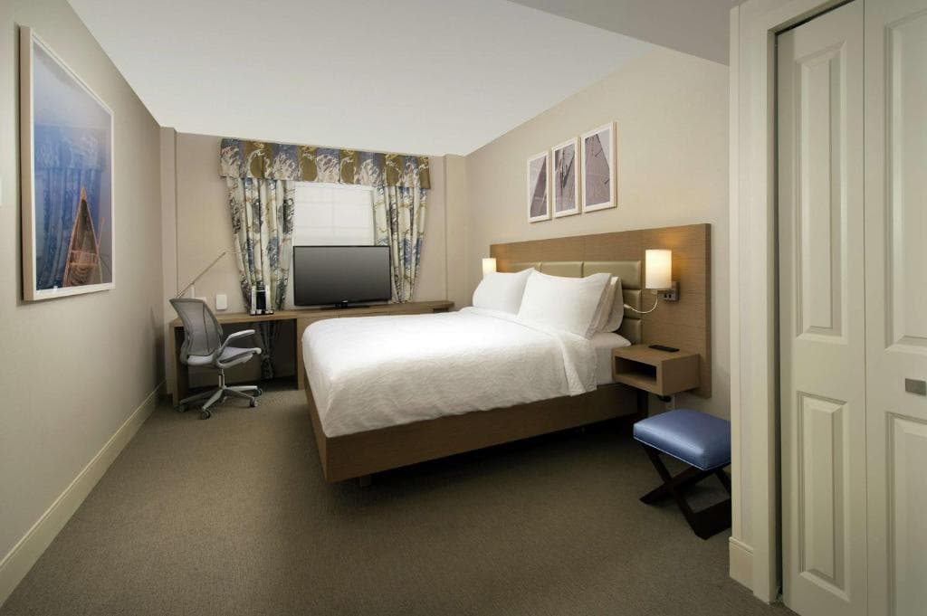 Hilton Garden Inn Miami South Beach - 24