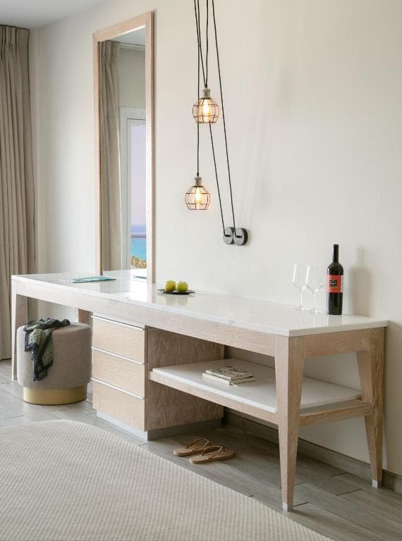 Vangelis Hotel and Suites - 41