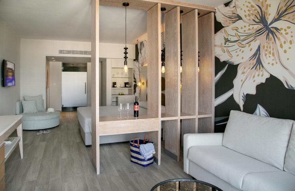 Vangelis Hotel and Suites - 67