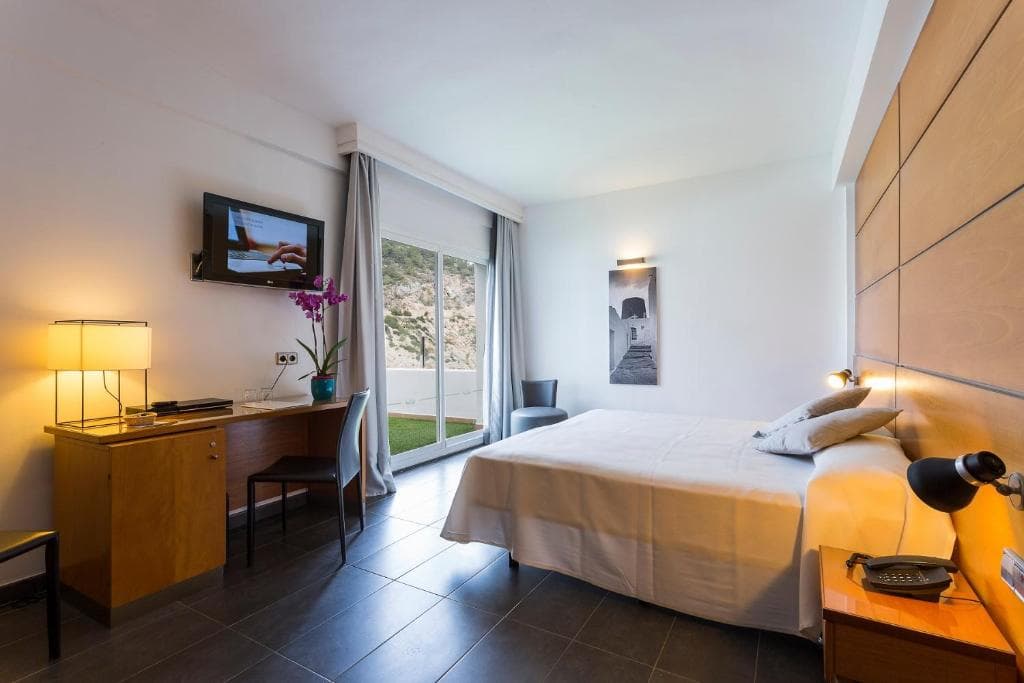 Palladium Hotel Cala Llonga - 21