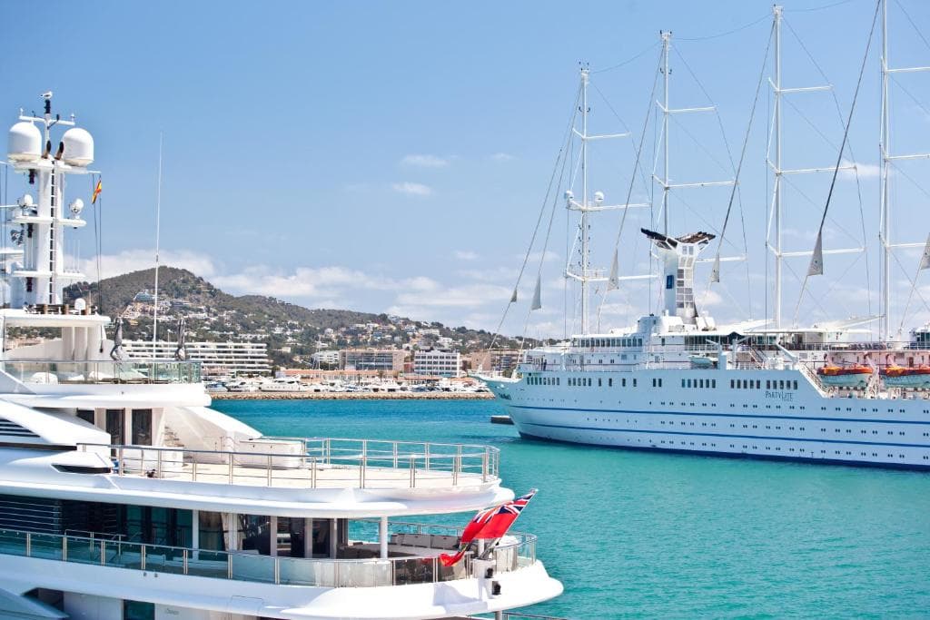 Ryans La Marina - 8