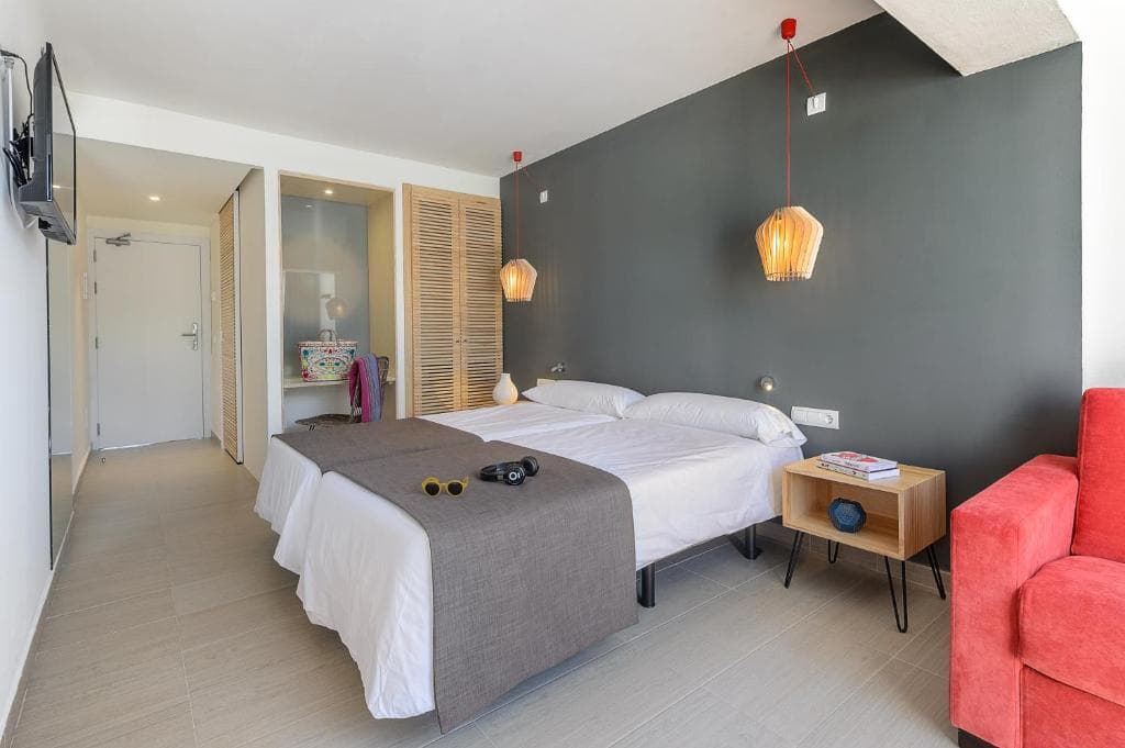Hotel Vibra Cala Tarida - 40