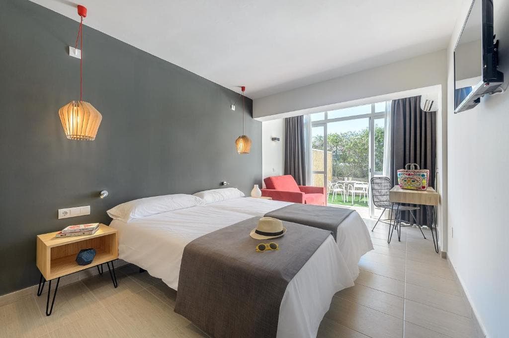 Hotel Vibra Cala Tarida - 41