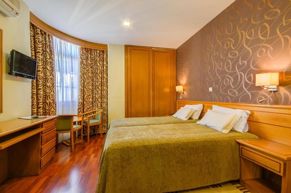 Hotel Avenida Park - 8
