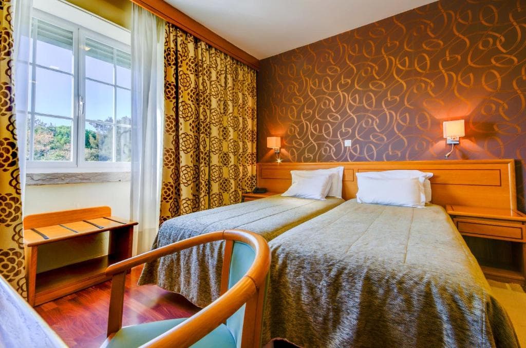 Hotel Avenida Park - 12