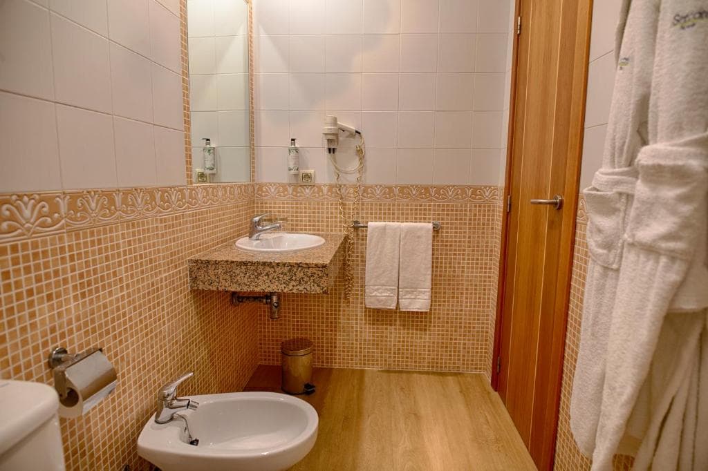 Hotel Sercotel Tribuna Málaga - 8