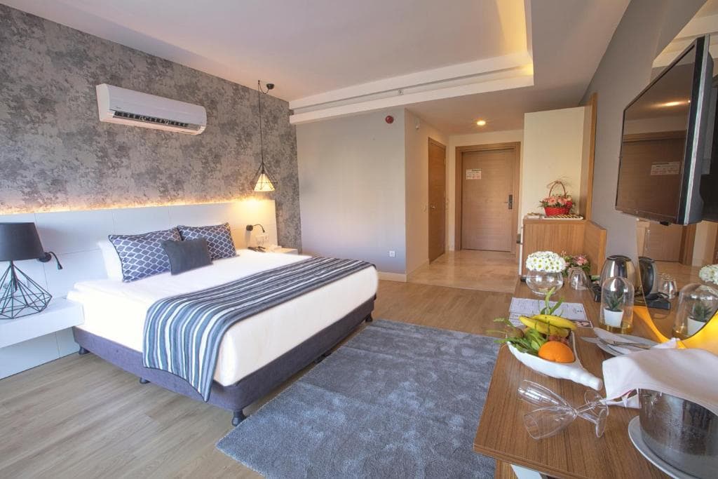 Greenwood Suites Resort - 8