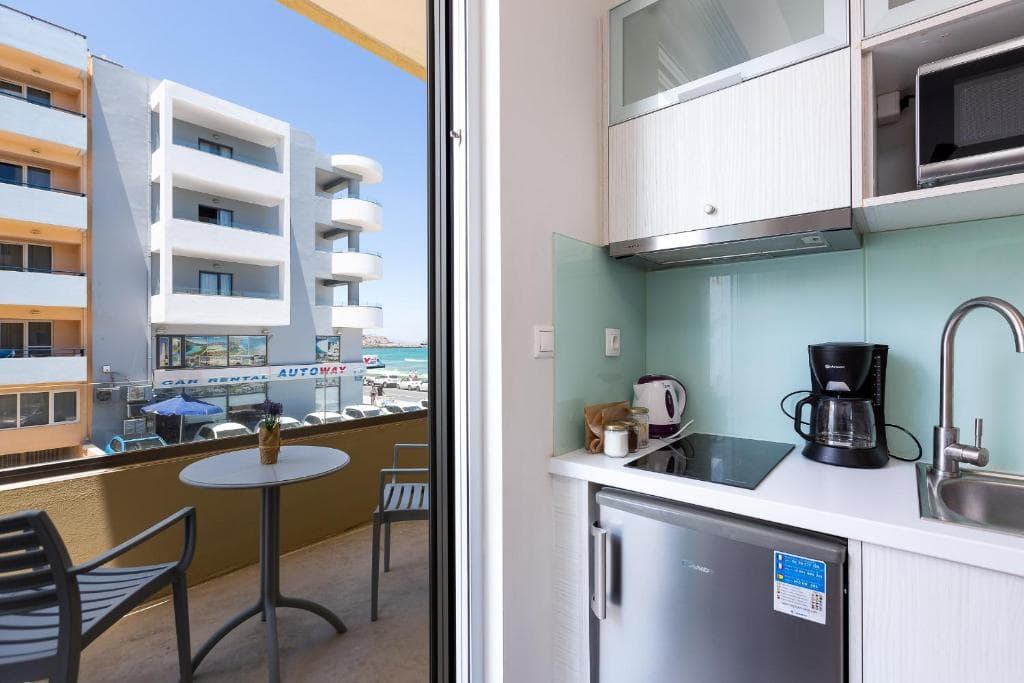 Meltemi Coast Suites - 4