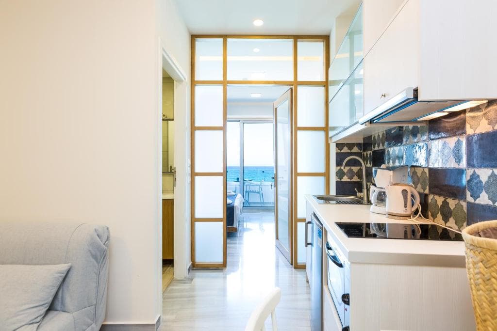 Meltemi Coast Suites - 11
