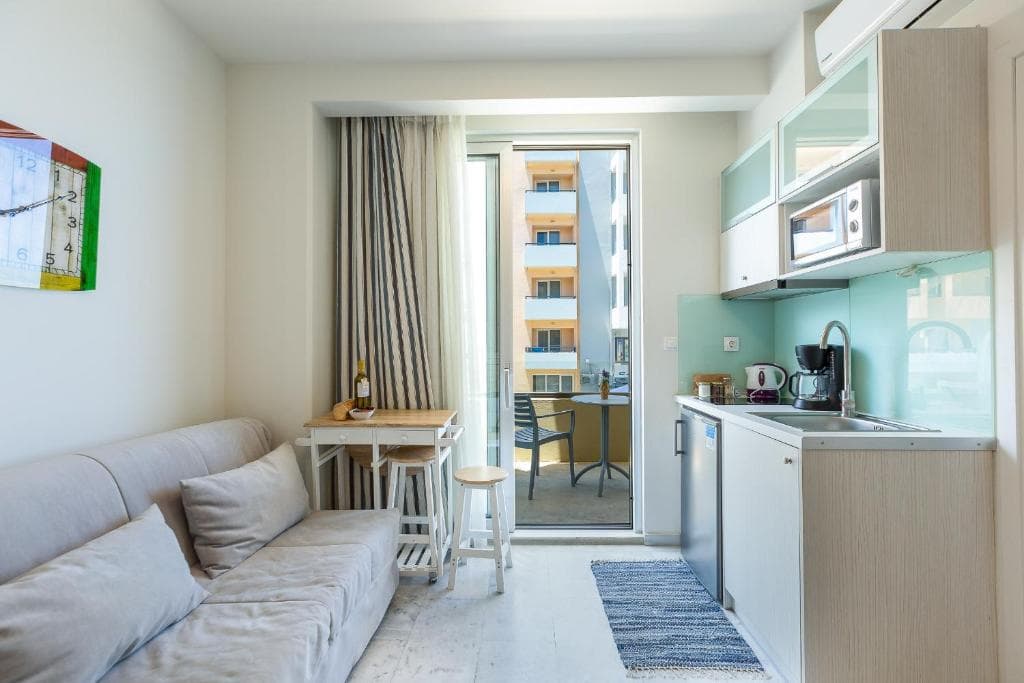 Meltemi Coast Suites - 12