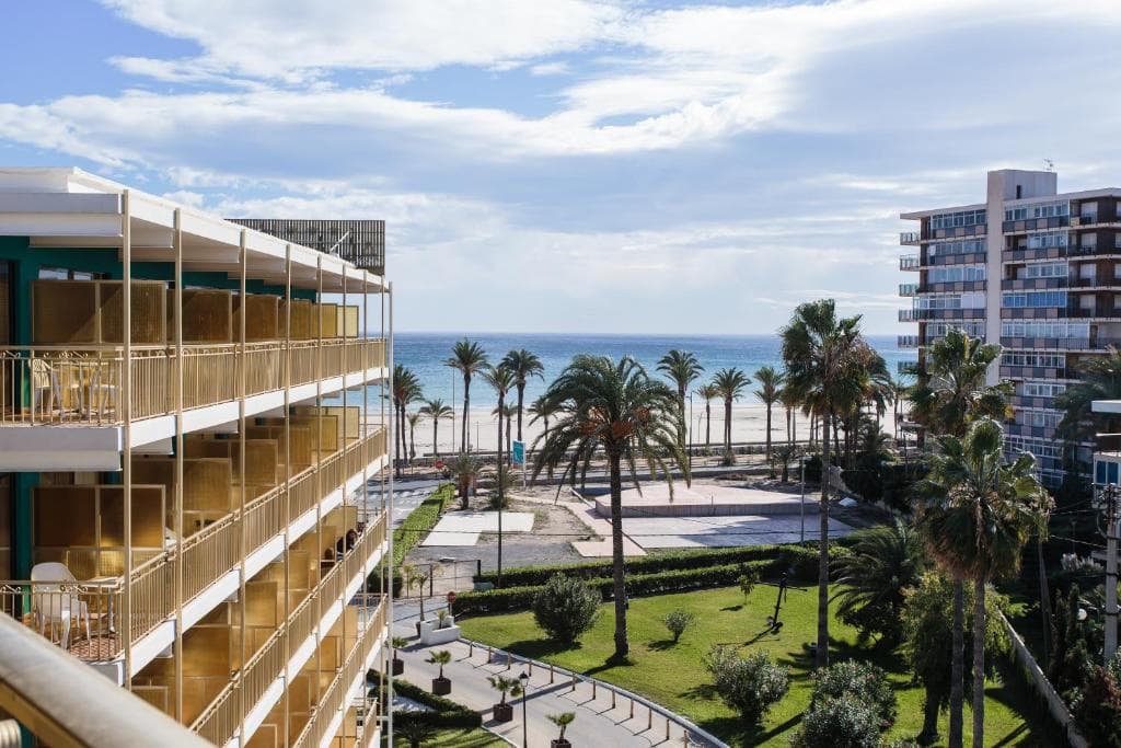 Hotel Almirante - 6