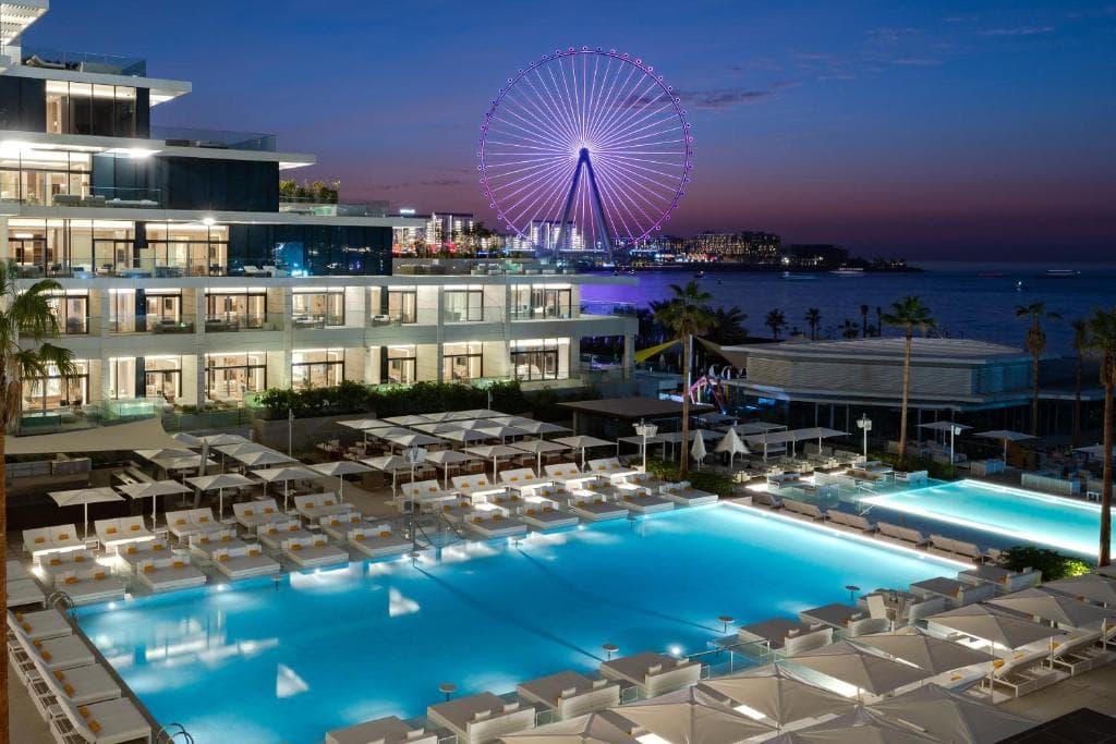 Five Luxe