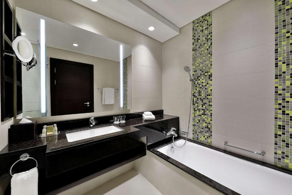 DoubleTree by Hilton Doha - Al Sadd - 3
