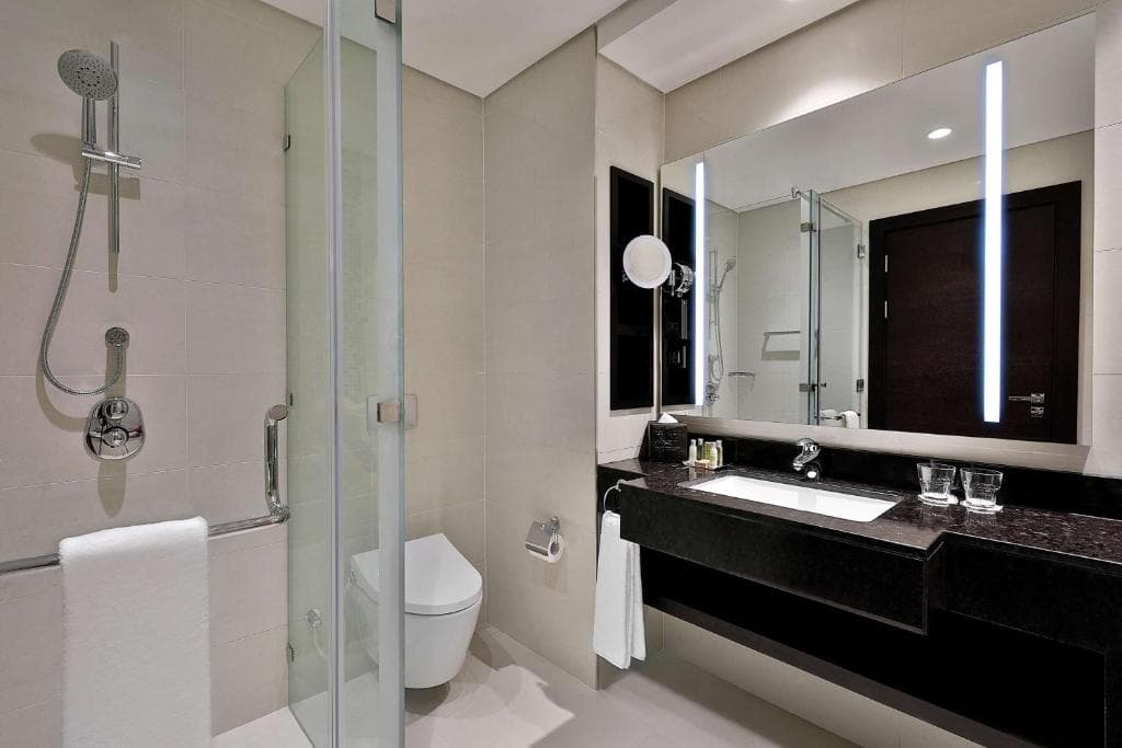 DoubleTree by Hilton Doha - Al Sadd - 13