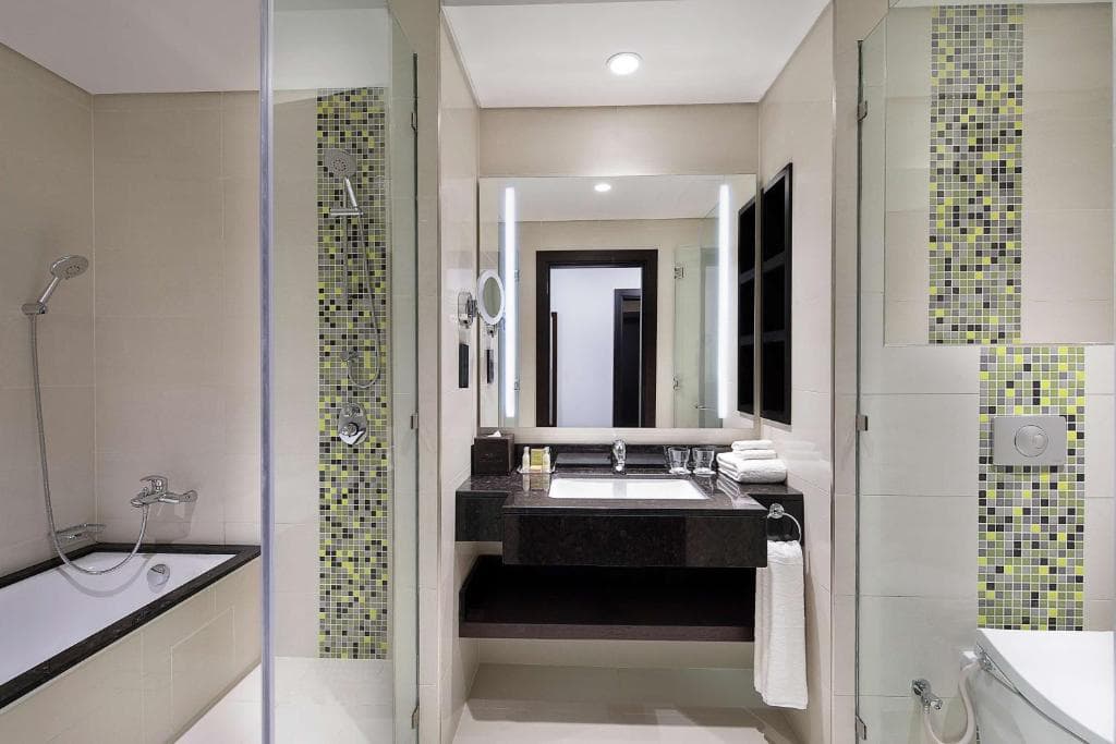 DoubleTree by Hilton Doha - Al Sadd - 16
